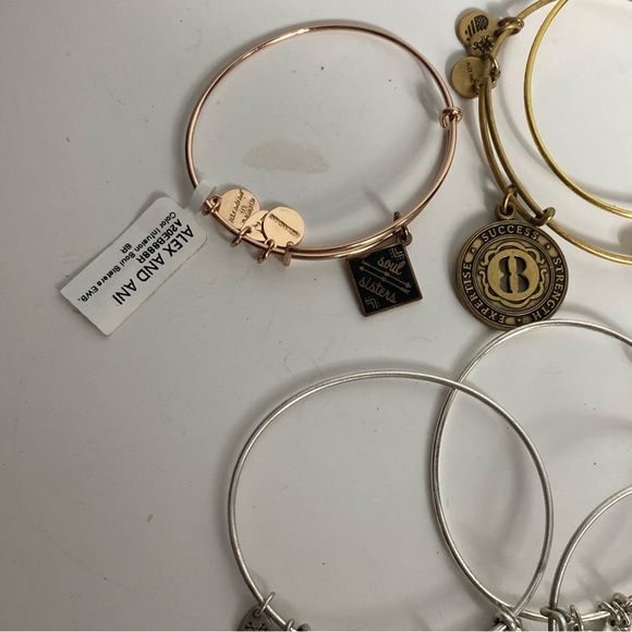 Sold - Picture 5 of 13